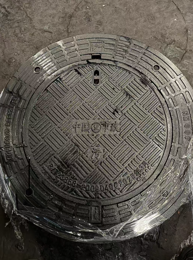 东光球墨铸铁防沉降井盖展示